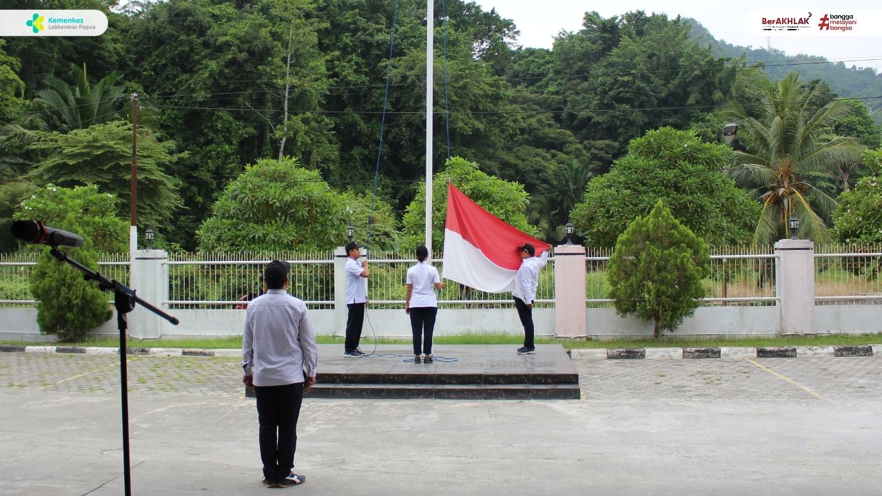 Peringati Hari Sumpah Pemuda ke-98, Balai Labkesmas Papua Gelar Upacara Bersama Seluruh Pegawai - 2
