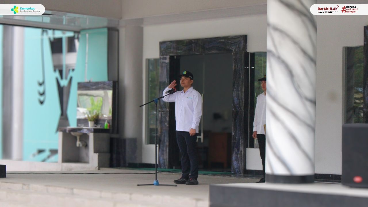 Peringati Hari Sumpah Pemuda ke-98, Balai Labkesmas Papua Gelar Upacara Bersama Seluruh Pegawai - 3
